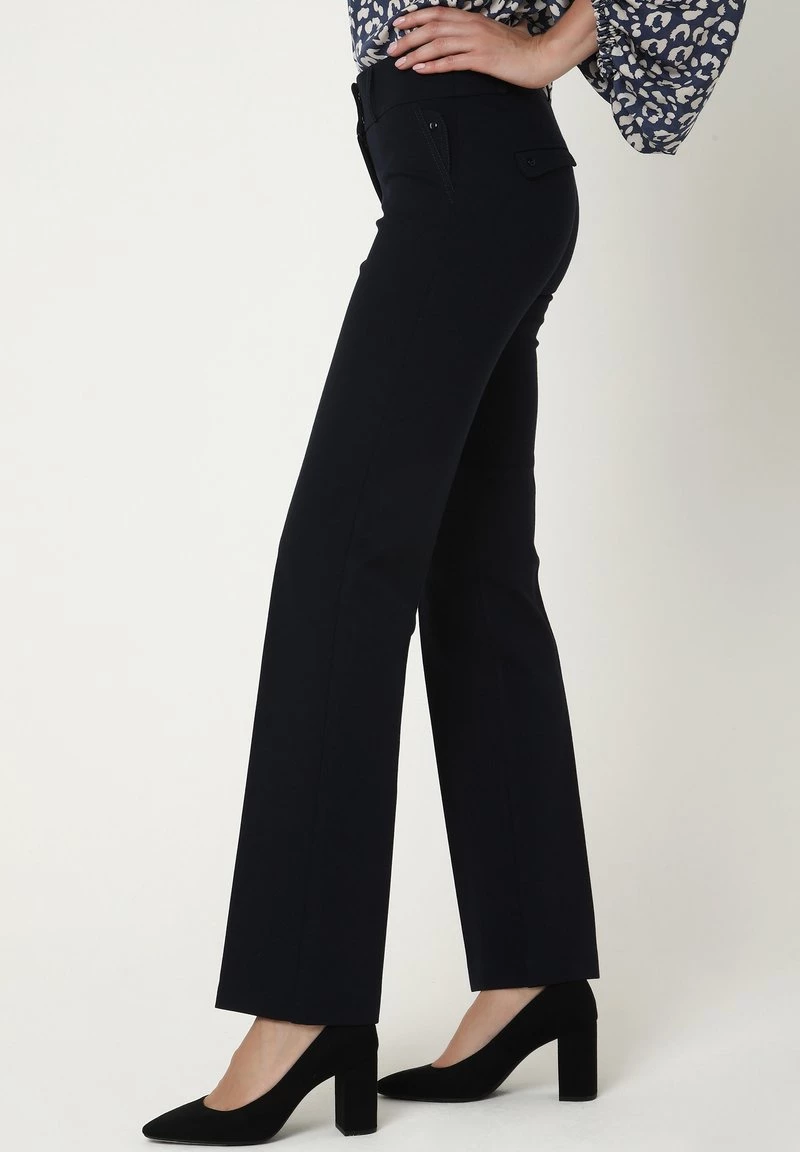 Le migliori recensioni di β Madam-T Donna SOFA - Chino - Blau π - immagine 8