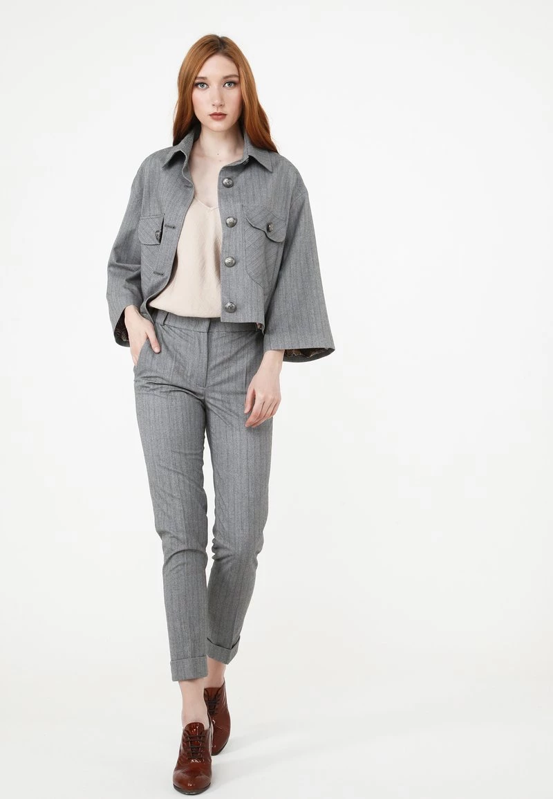 Presa π€© Madam-T Donna MARIO - Chino - Grau π - immagine 2