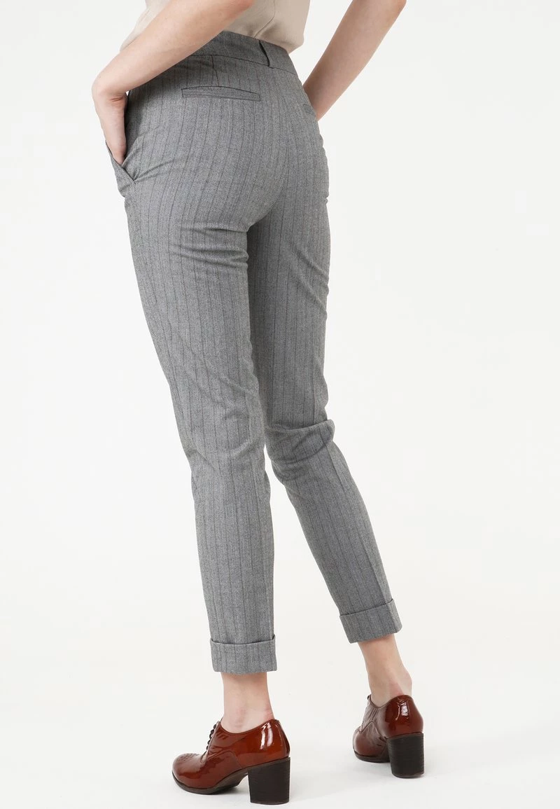 Presa π€© Madam-T Donna MARIO - Chino - Grau π - immagine 3